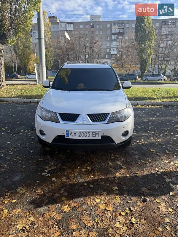 Внедорожник / Кроссовер Mitsubishi Outlander 2008 в Харькове фото 7 Внедорожник / Кроссовер Mitsubishi Outlander 2008 в Харькове