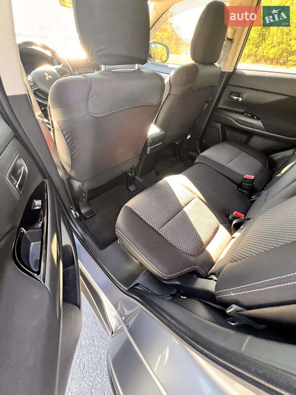 Внедорожник / Кроссовер Mitsubishi Outlander 2016 в Виннице фото 12 Внедорожник / Кроссовер Mitsubishi Outlander 2016 в Виннице