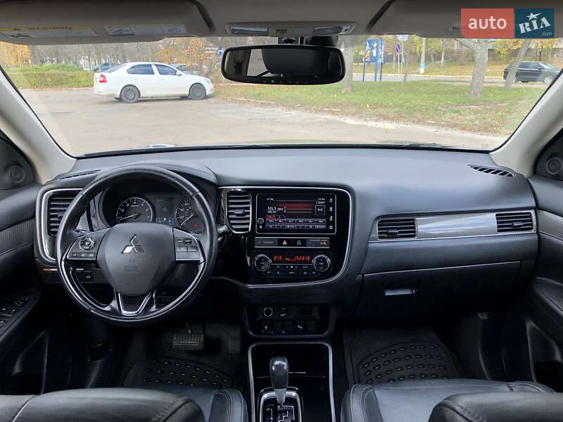 Внедорожник / Кроссовер Mitsubishi Outlander 2019 в Броварах фото 16 Внедорожник / Кроссовер Mitsubishi Outlander 2019 в Броварах