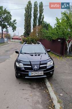 Внедорожник / Кроссовер Mitsubishi Outlander 2009 в Житомире