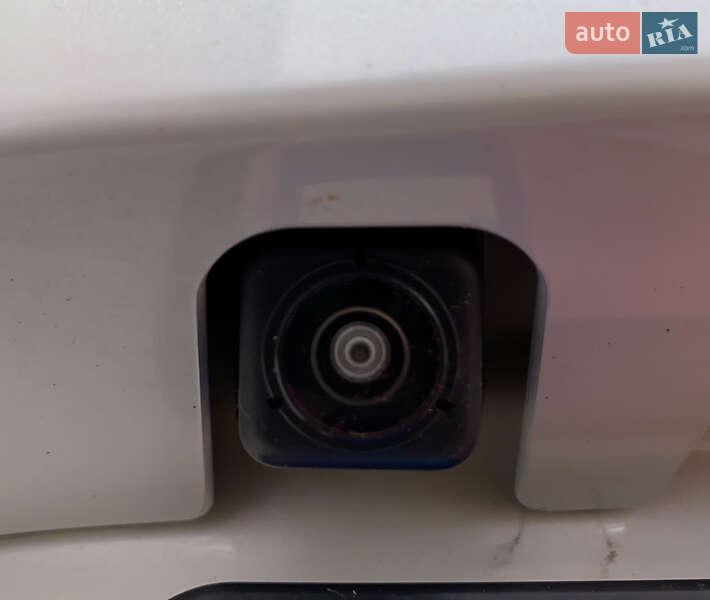 Позашляховик / Кросовер Mitsubishi Outlander 2020 в Львові