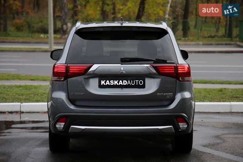 Позашляховик / Кросовер Mitsubishi Outlander 2017 в Харкові