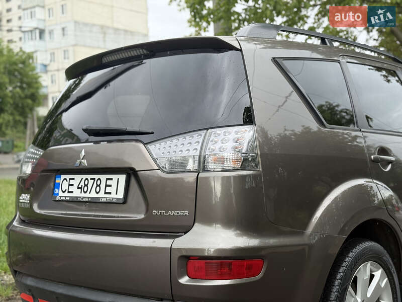 Позашляховик / Кросовер Mitsubishi Outlander 2009 в Чернівцях фото 12 Позашляховик / Кросовер Mitsubishi Outlander 2009 в Чернівцях