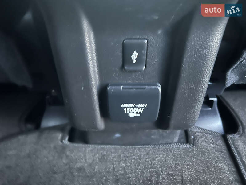 Внедорожник / Кроссовер Mitsubishi Outlander 2020 в Буске