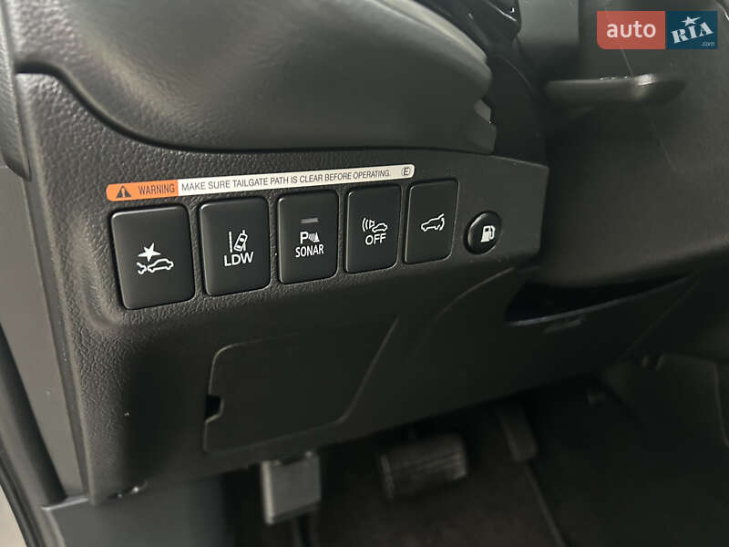 Внедорожник / Кроссовер Mitsubishi Outlander 2020 в Буске