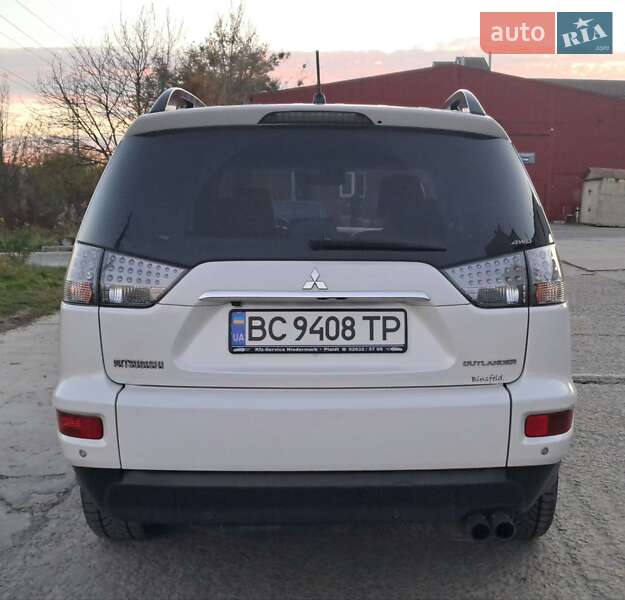 Внедорожник / Кроссовер Mitsubishi Outlander 2011 в Львове фото 4 Внедорожник / Кроссовер Mitsubishi Outlander 2011 в Львове