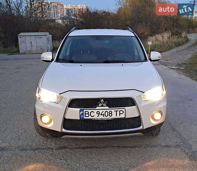 Внедорожник / Кроссовер Mitsubishi Outlander 2011 в Львове фото 32 Внедорожник / Кроссовер Mitsubishi Outlander 2011 в Львове