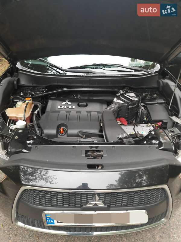 Позашляховик / Кросовер Mitsubishi Outlander 2009 в Новоархангельську