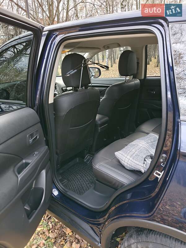 Позашляховик / Кросовер Mitsubishi Outlander 2021 в Сумах