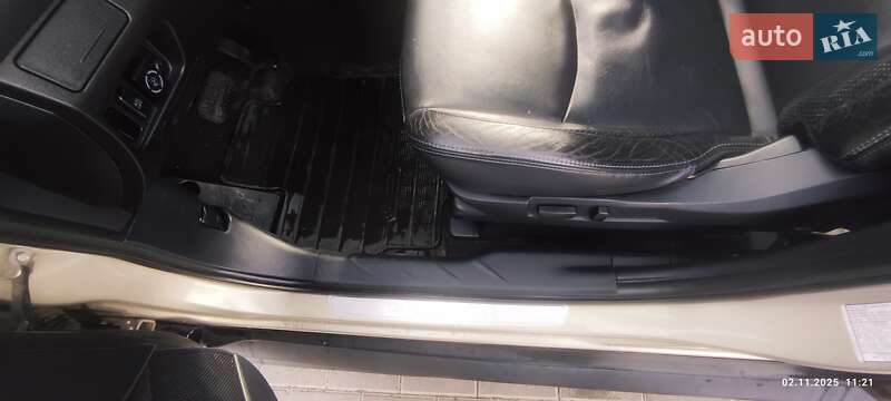 Внедорожник / Кроссовер Mitsubishi Outlander 2009 в Киеве