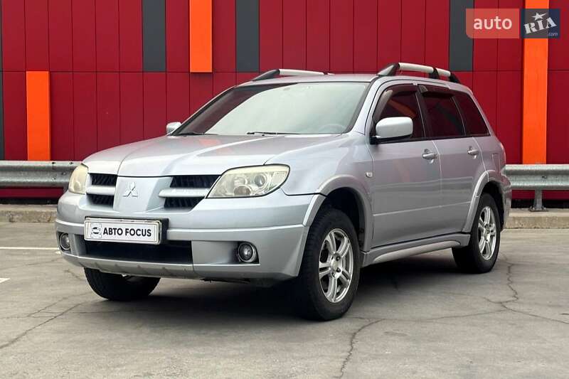 Внедорожник / Кроссовер Mitsubishi Outlander 2007 в Киеве
