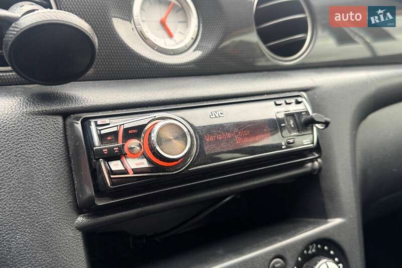 Внедорожник / Кроссовер Mitsubishi Outlander 2007 в Киеве