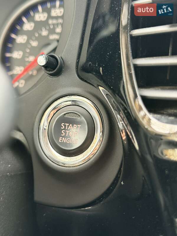 Внедорожник / Кроссовер Mitsubishi Outlander 2016 в Киеве