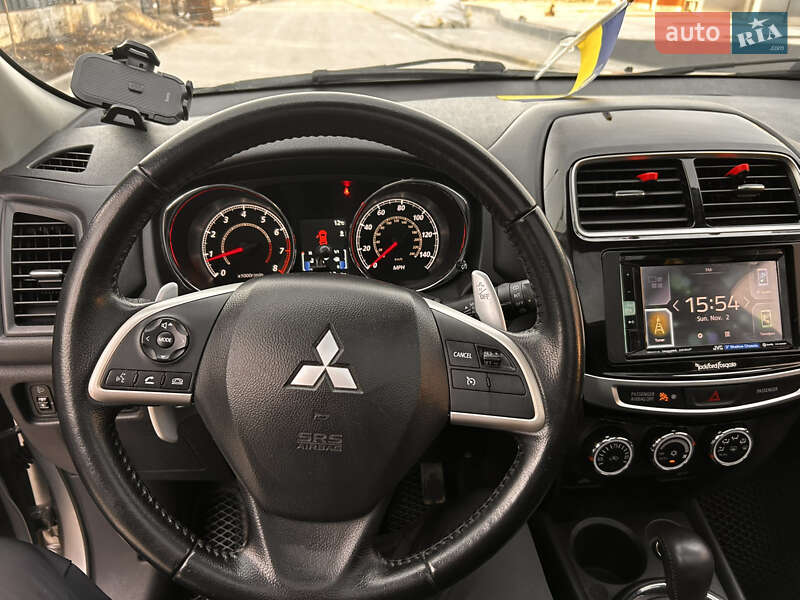 Позашляховик / Кросовер Mitsubishi Outlander 2015 в Тернополі фото 8 Позашляховик / Кросовер Mitsubishi Outlander 2015 в Тернополі