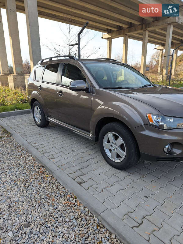 Позашляховик / Кросовер Mitsubishi Outlander 2011 в Коломиї фото 5 Позашляховик / Кросовер Mitsubishi Outlander 2011 в Коломиї