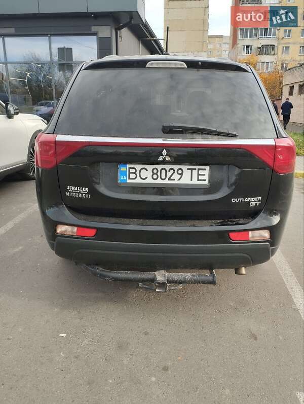 Позашляховик / Кросовер Mitsubishi Outlander 2013 в Львові