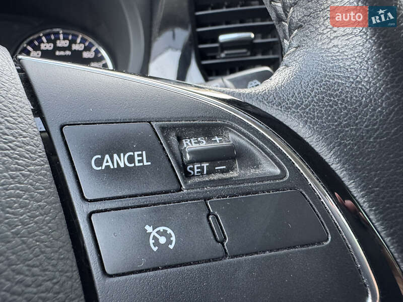 Внедорожник / Кроссовер Mitsubishi Outlander 2018 в Киеве