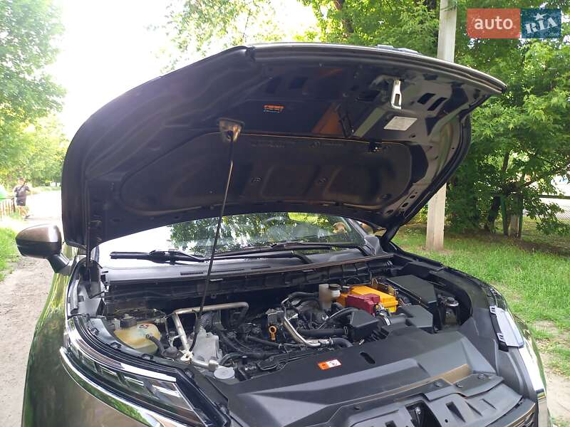 Внедорожник / Кроссовер Mitsubishi Outlander 2022 в Черкассах