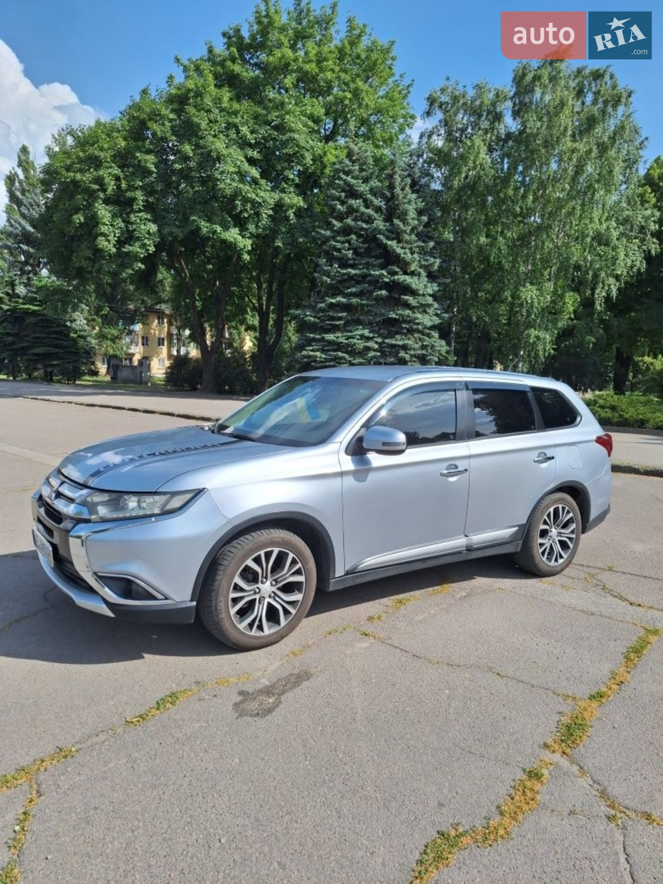 2014 Mitsubishi Outlander - мініатюра 12