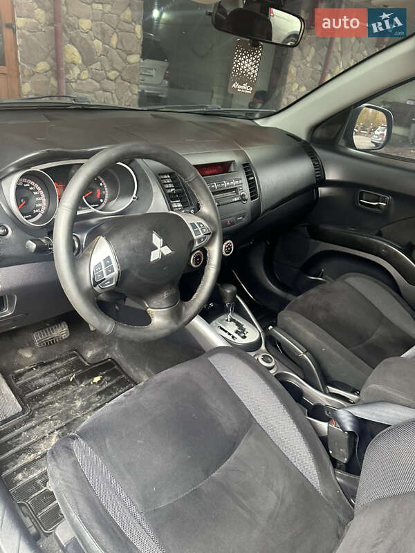 Позашляховик / Кросовер Mitsubishi Outlander 2008 в Тернополі фото 12 Позашляховик / Кросовер Mitsubishi Outlander 2008 в Тернополі