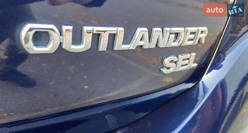 Внедорожник / Кроссовер Mitsubishi Outlander 2018 в Киеве