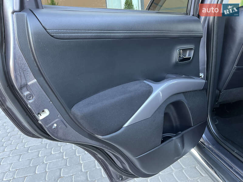 Внедорожник / Кроссовер Mitsubishi Outlander 2012 в Виннице