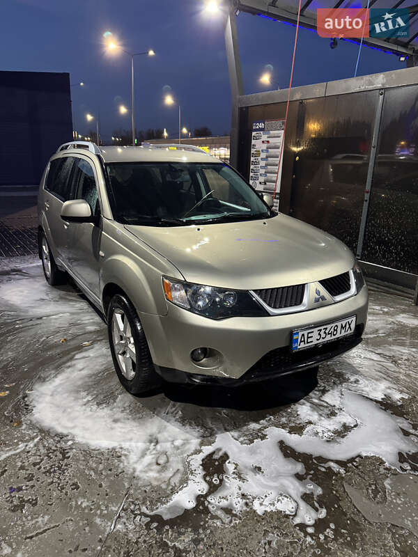 Внедорожник / Кроссовер Mitsubishi Outlander 2008 в Днепре фото 7 Внедорожник / Кроссовер Mitsubishi Outlander 2008 в Днепре