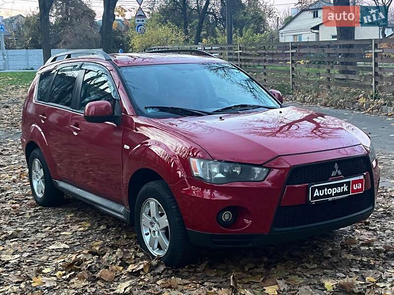 Позашляховик / Кросовер Mitsubishi Outlander 2010 в Києві фото 3 Позашляховик / Кросовер Mitsubishi Outlander 2010 в Києві