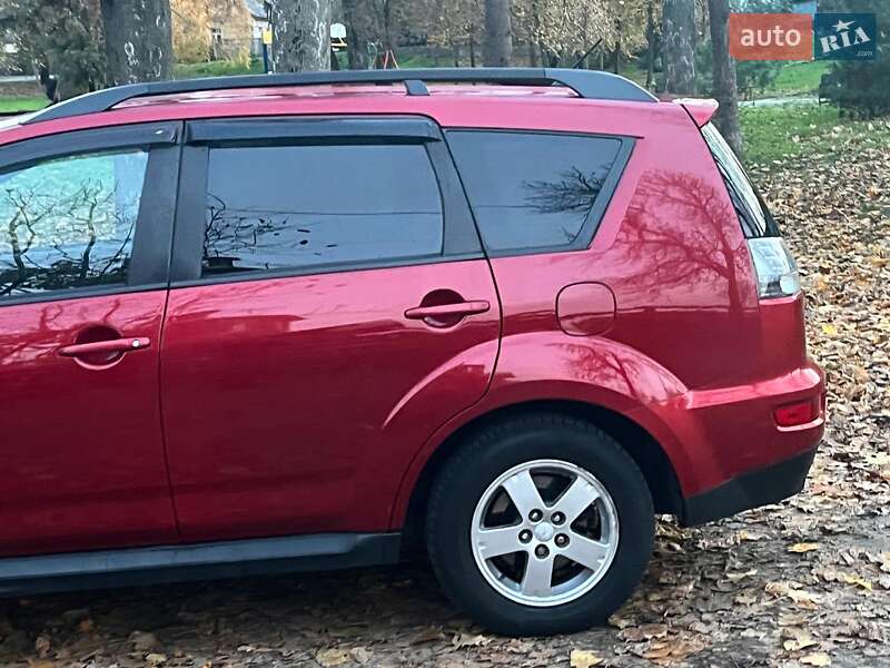 Позашляховик / Кросовер Mitsubishi Outlander 2010 в Києві фото 7 Позашляховик / Кросовер Mitsubishi Outlander 2010 в Києві