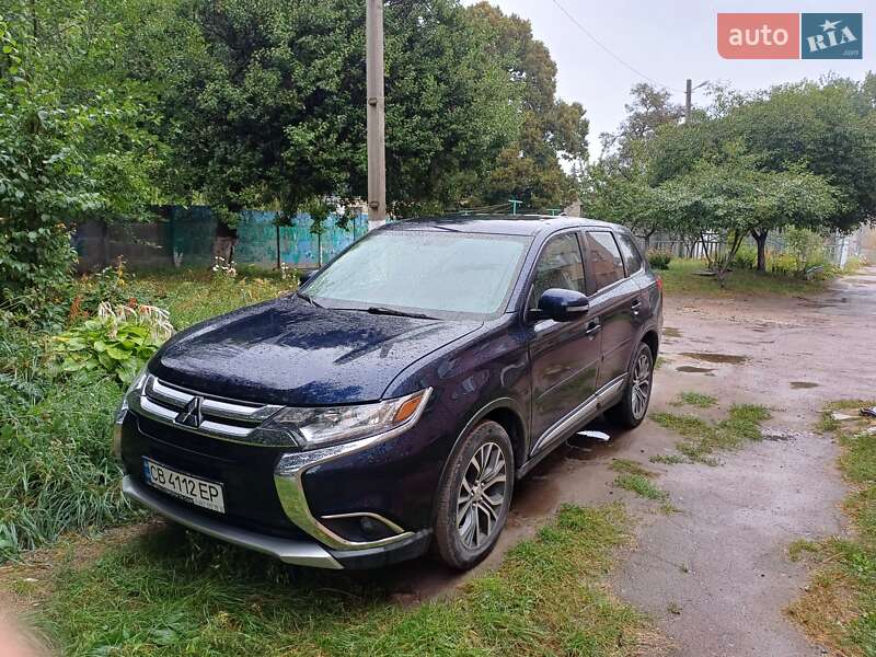 Внедорожник / Кроссовер Mitsubishi Outlander 2017 в Чернигове фото 3 Внедорожник / Кроссовер Mitsubishi Outlander 2017 в Чернигове