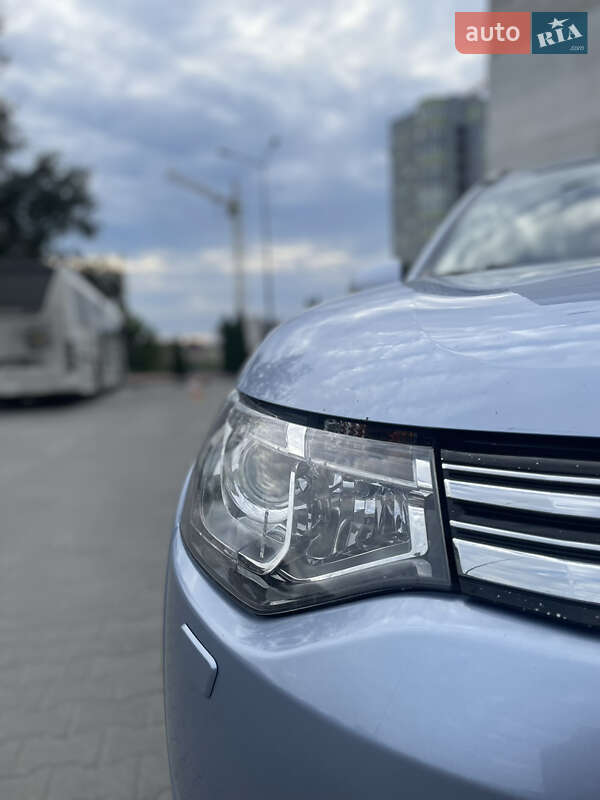 Позашляховик / Кросовер Mitsubishi Outlander 2014 в Житомирі