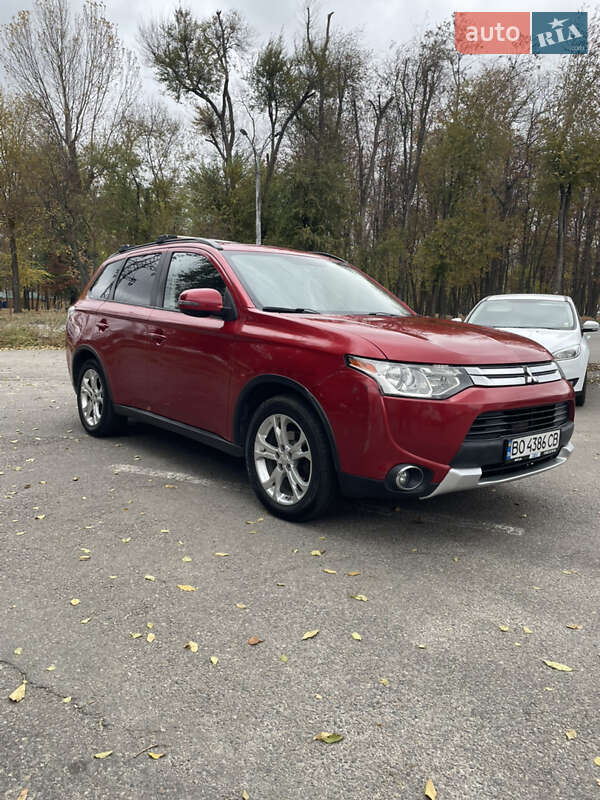 Внедорожник / Кроссовер Mitsubishi Outlander 2014 в Днепре фото 4 Внедорожник / Кроссовер Mitsubishi Outlander 2014 в Днепре