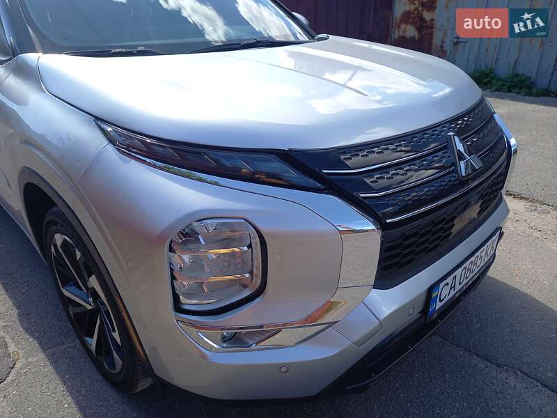 Позашляховик / Кросовер Mitsubishi Outlander 2022 в Черкасах фото 4 Позашляховик / Кросовер Mitsubishi Outlander 2022 в Черкасах