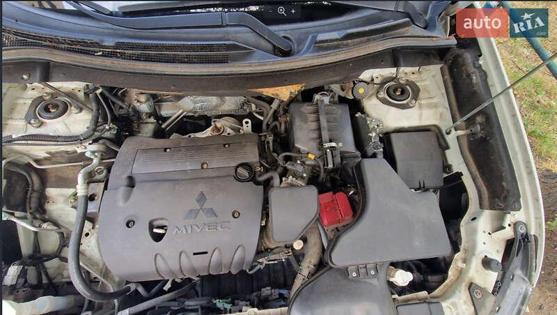 Внедорожник / Кроссовер Mitsubishi Outlander 2019 в Одессе фото 12 Внедорожник / Кроссовер Mitsubishi Outlander 2019 в Одессе