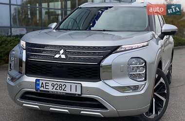 Позашляховик / Кросовер Mitsubishi Outlander 2022 в Дніпрі