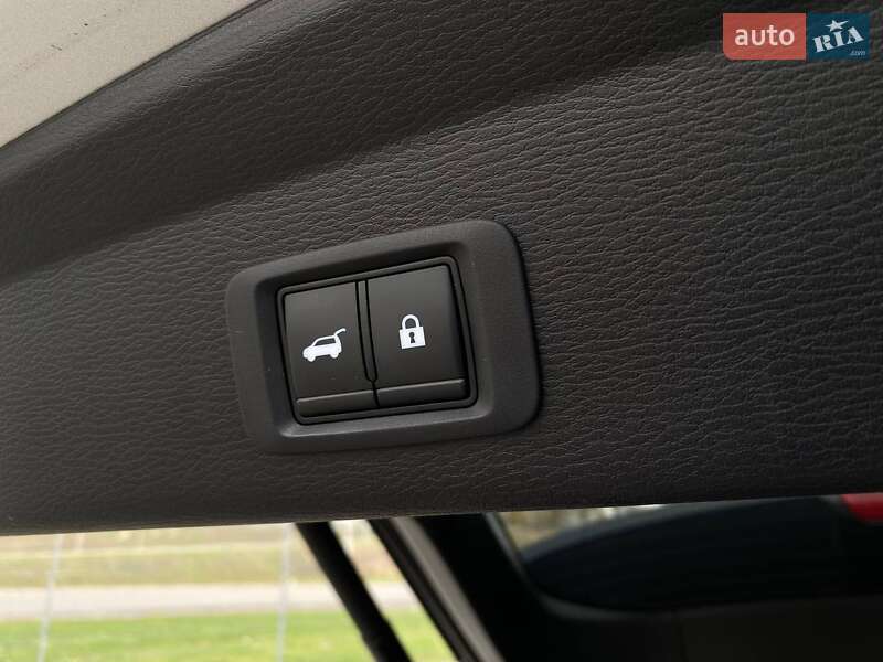 Позашляховик / Кросовер Mitsubishi Outlander 2022 в Дніпрі