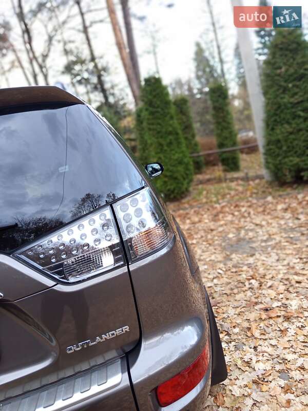 Внедорожник / Кроссовер Mitsubishi Outlander 2011 в Дрогобыче фото 36 Внедорожник / Кроссовер Mitsubishi Outlander 2011 в Дрогобыче