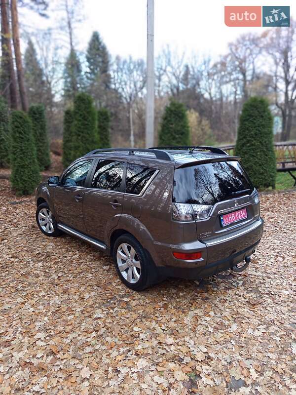 Внедорожник / Кроссовер Mitsubishi Outlander 2011 в Дрогобыче фото 40 Внедорожник / Кроссовер Mitsubishi Outlander 2011 в Дрогобыче