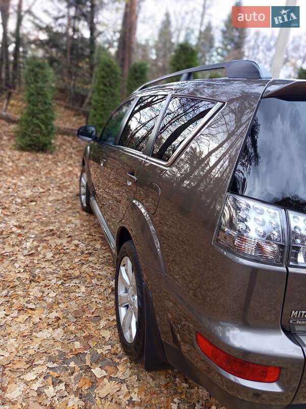 Внедорожник / Кроссовер Mitsubishi Outlander 2011 в Дрогобыче фото 46 Внедорожник / Кроссовер Mitsubishi Outlander 2011 в Дрогобыче