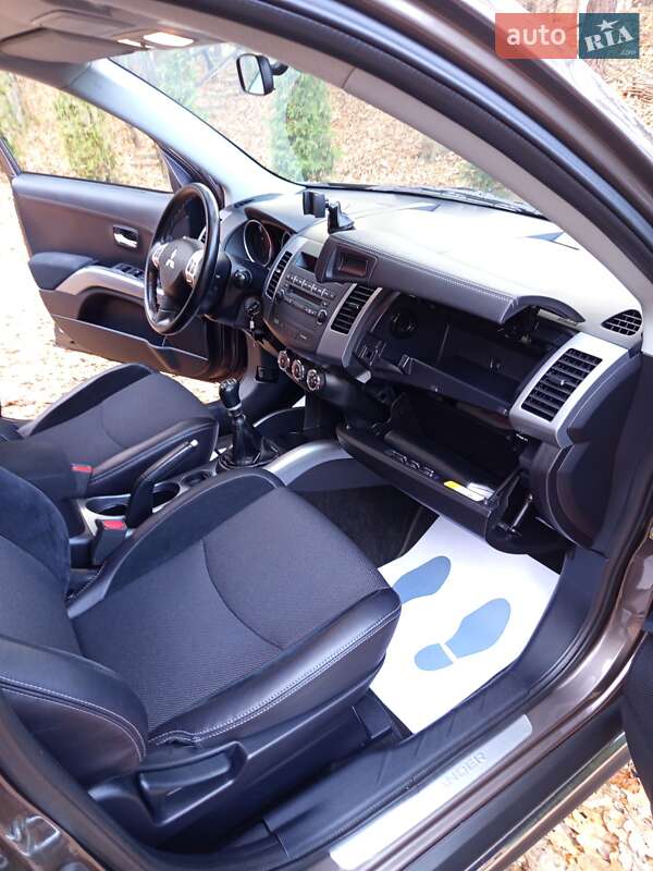 Внедорожник / Кроссовер Mitsubishi Outlander 2011 в Дрогобыче фото 75 Внедорожник / Кроссовер Mitsubishi Outlander 2011 в Дрогобыче
