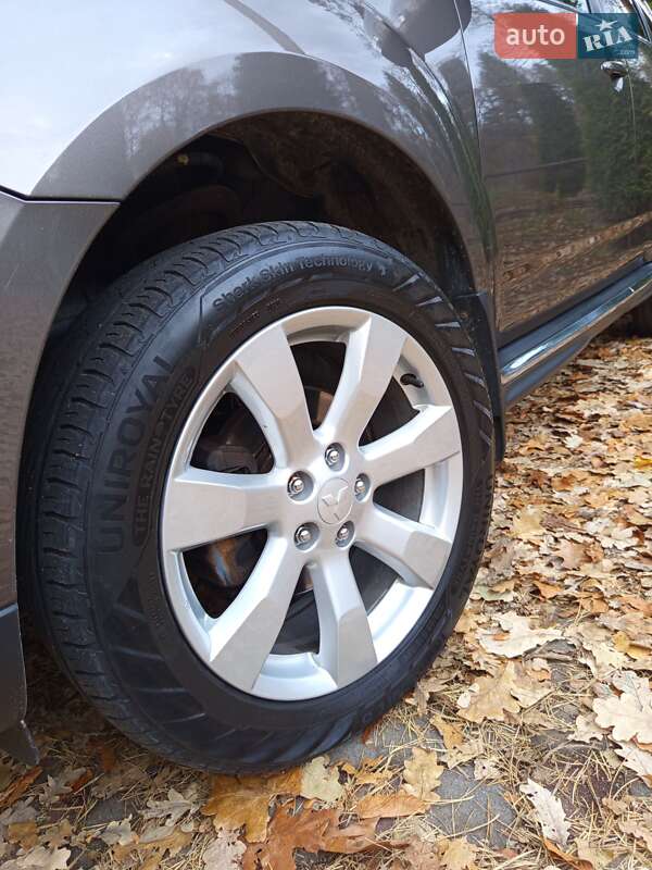 Внедорожник / Кроссовер Mitsubishi Outlander 2011 в Дрогобыче фото 100 Внедорожник / Кроссовер Mitsubishi Outlander 2011 в Дрогобыче