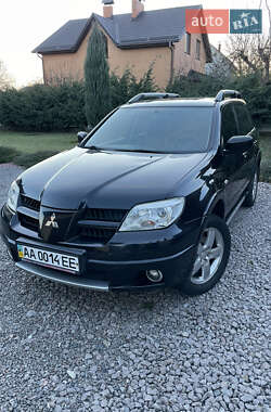 Внедорожник / Кроссовер Mitsubishi Outlander 2007 в Киеве