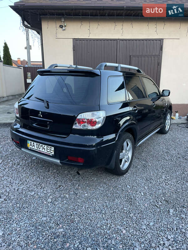 Позашляховик / Кросовер Mitsubishi Outlander 2007 в Києві