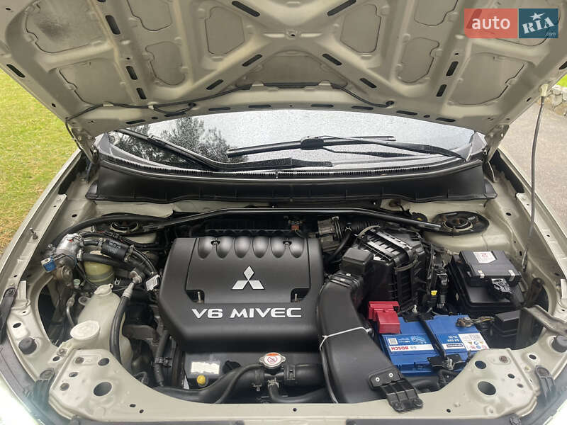 Внедорожник / Кроссовер Mitsubishi Outlander 2008 в Чернигове фото 21 Внедорожник / Кроссовер Mitsubishi Outlander 2008 в Чернигове