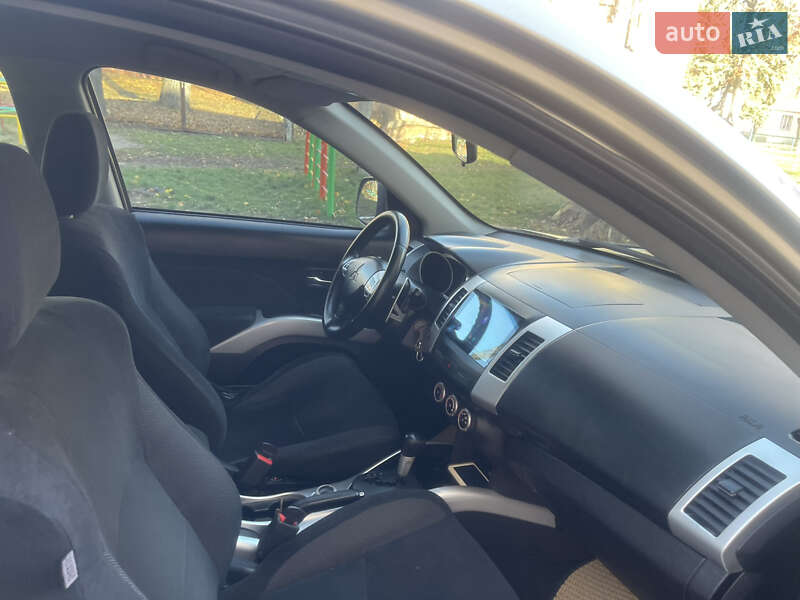 Внедорожник / Кроссовер Mitsubishi Outlander 2008 в Чернигове фото 16 Внедорожник / Кроссовер Mitsubishi Outlander 2008 в Чернигове