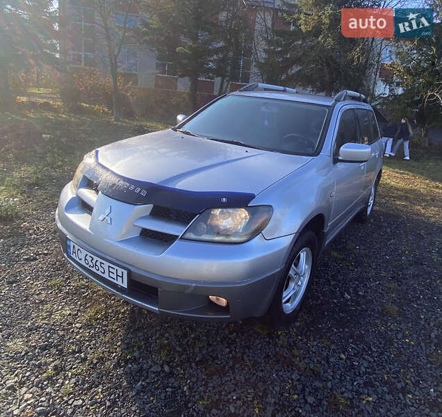 Внедорожник / Кроссовер Mitsubishi Outlander 2003 в Ковеле фото 2 Внедорожник / Кроссовер Mitsubishi Outlander 2003 в Ковеле
