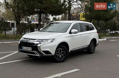 Позашляховик / Кросовер Mitsubishi Outlander 2021 в Одесі