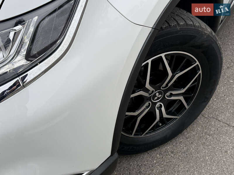 Внедорожник / Кроссовер Mitsubishi Outlander 2021 в Одессе фото 5 Внедорожник / Кроссовер Mitsubishi Outlander 2021 в Одессе