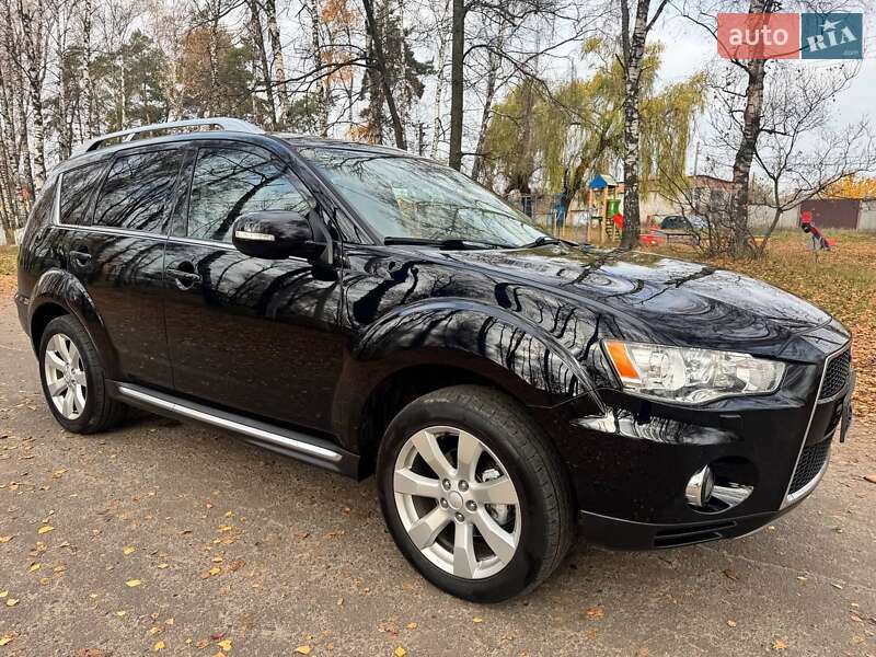 Позашляховик / Кросовер Mitsubishi Outlander 2011 в Охтирці