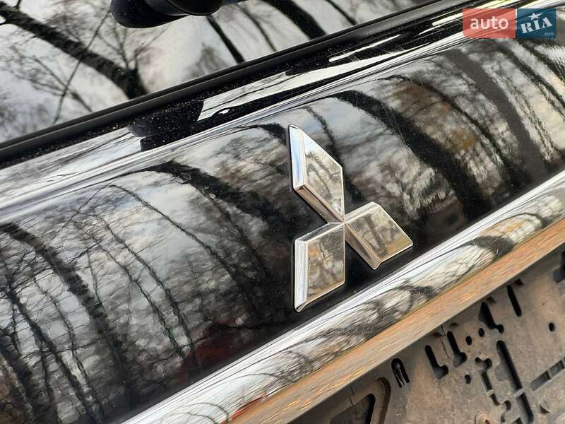 Позашляховик / Кросовер Mitsubishi Outlander 2011 в Охтирці